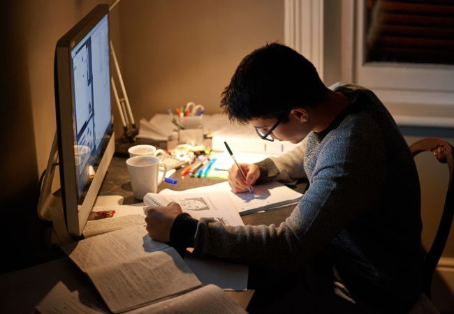 How to Study When You Have No Motivation (Proven Student Hacks)